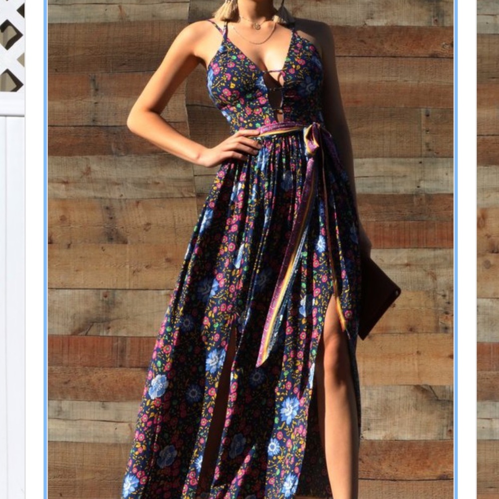 PRINTED WOVEN MAXI DRESS🤩 - Picture 7 of 8